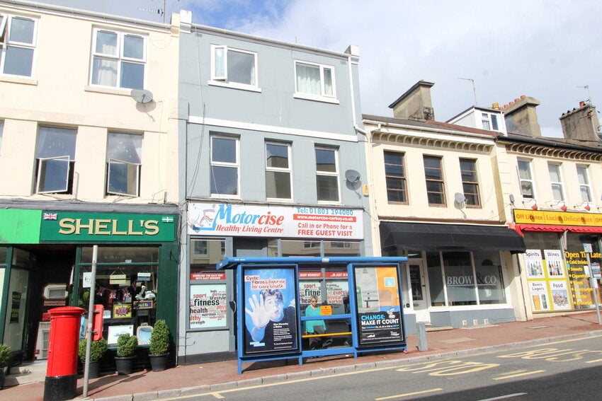 Flat Scarborough Place in Torquay
