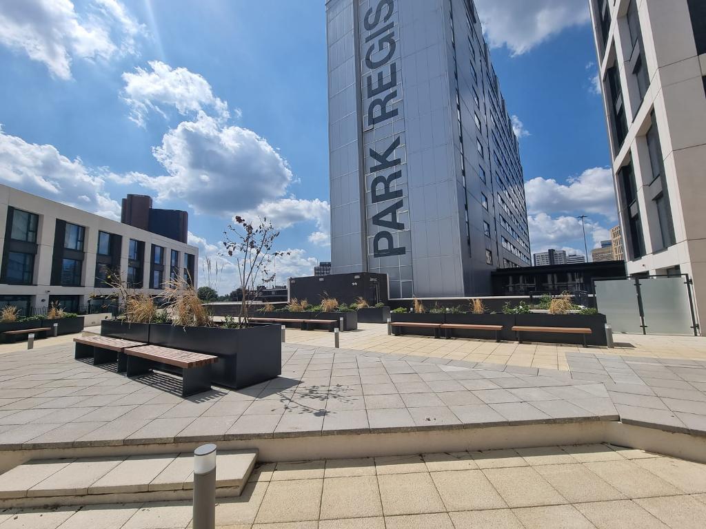 Flat St Martin's Place in Birmingham