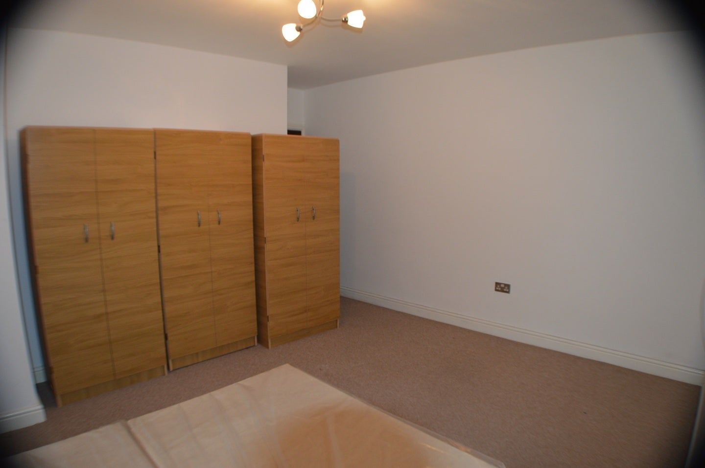 Room London Road in Greater London