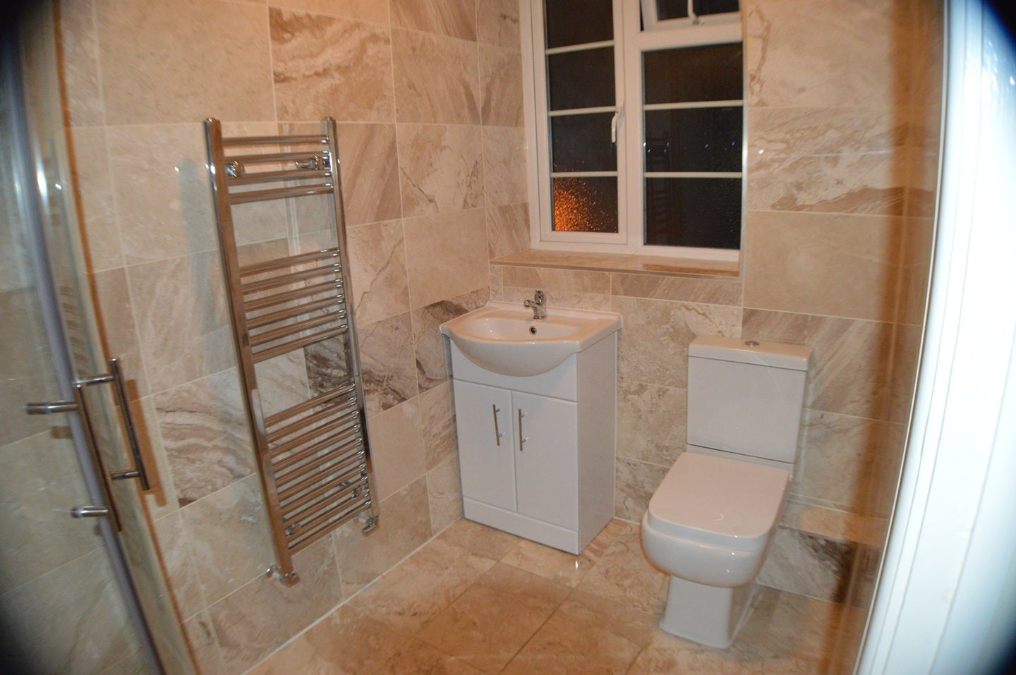 Room London Road in Greater London