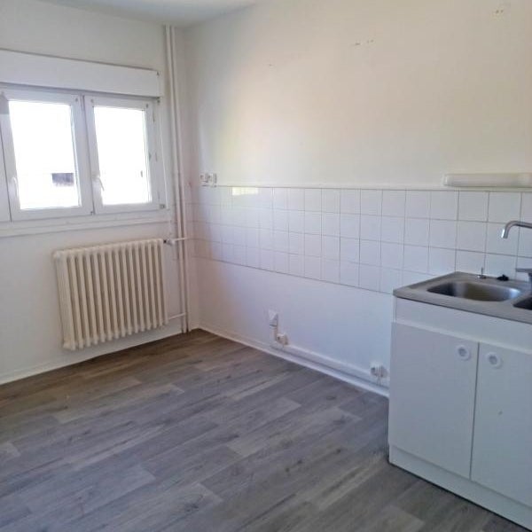 Flat Rue de la Volatière in Montalieu-Vercieu