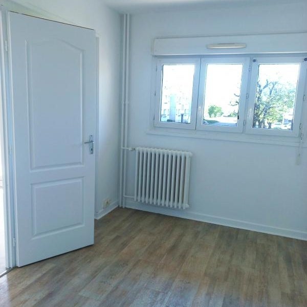 Flat Rue de la Volatière in Montalieu-Vercieu