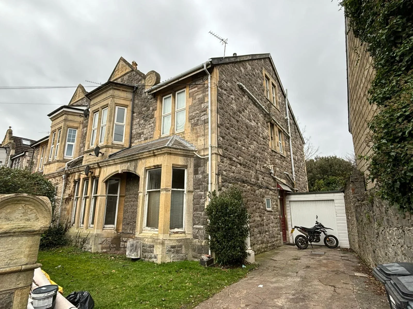 Flat Regent Street in Weston-super-Mare