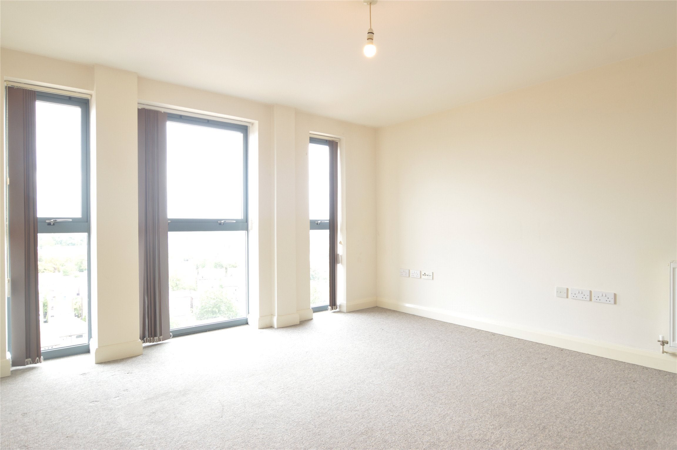 Flat London Road in Greater London