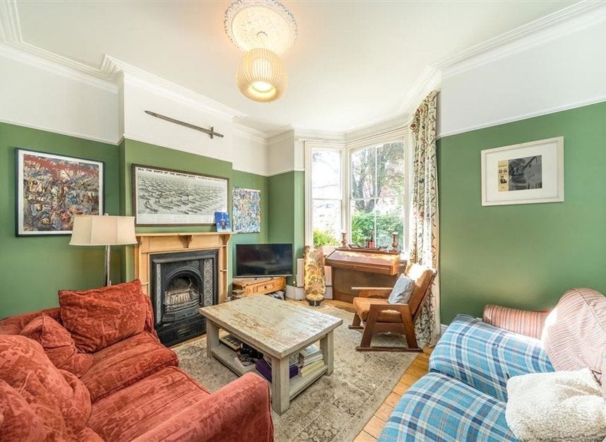 House Edric Road in Greater London