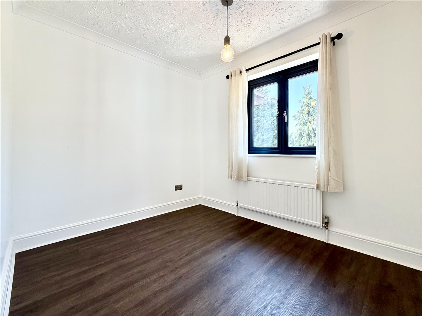 House Watford Way in Greater London