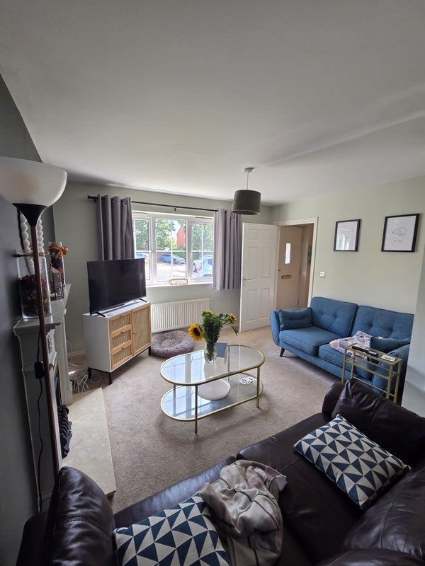 Room Great Farley Drive in Birmingham