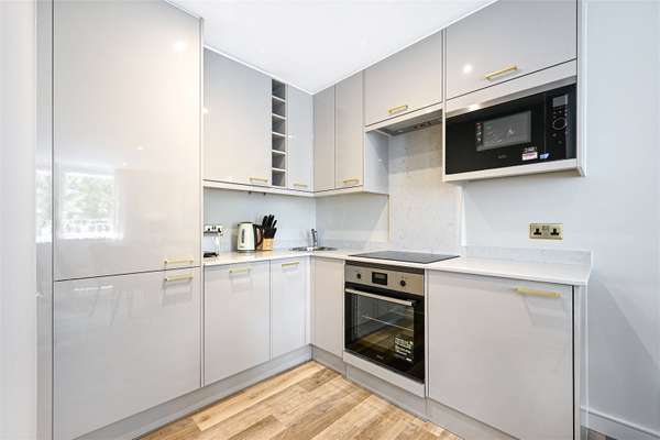 Flat Brompton Road in Greater London