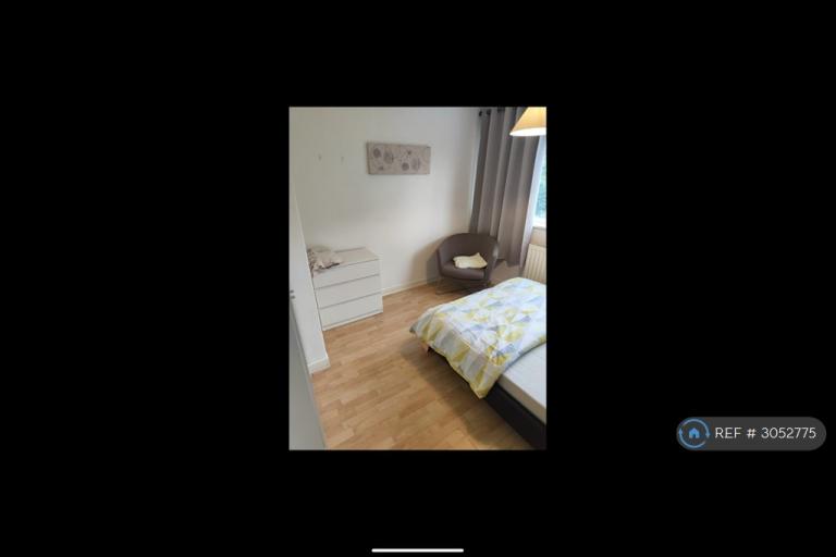 Room Handforth Lane in Runcorn
