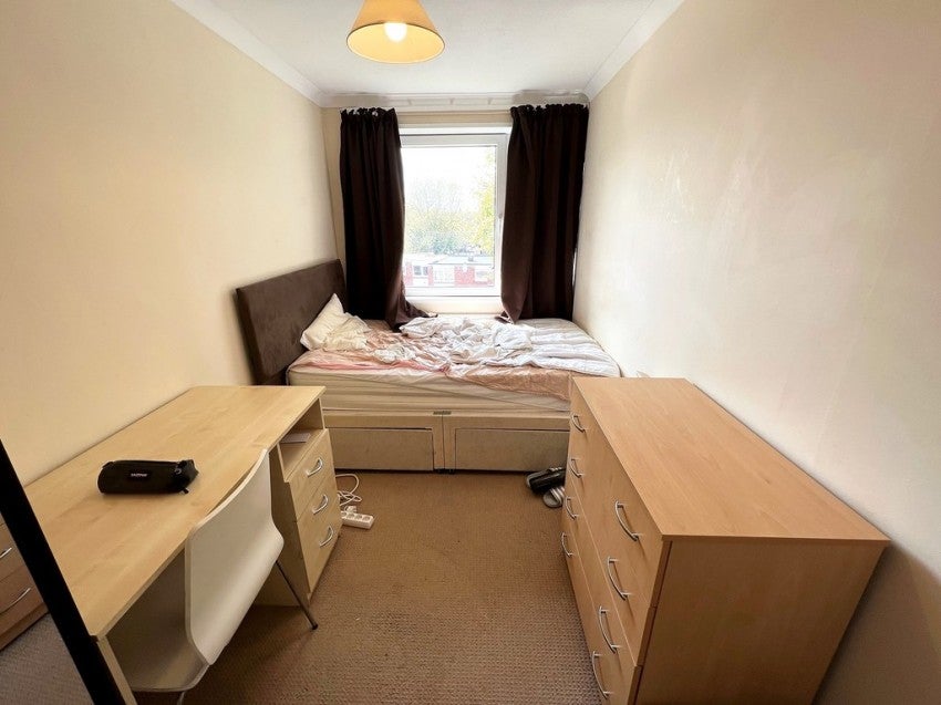 Flat Chivers Close in Portsmouth