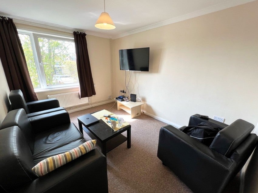 Flat Chivers Close in Portsmouth