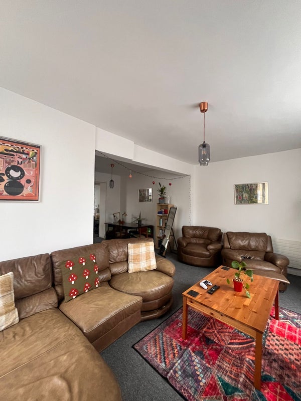 Room Bromfield Street in Cardiff