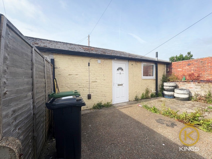 Flat Landguard Road in Portsmouth