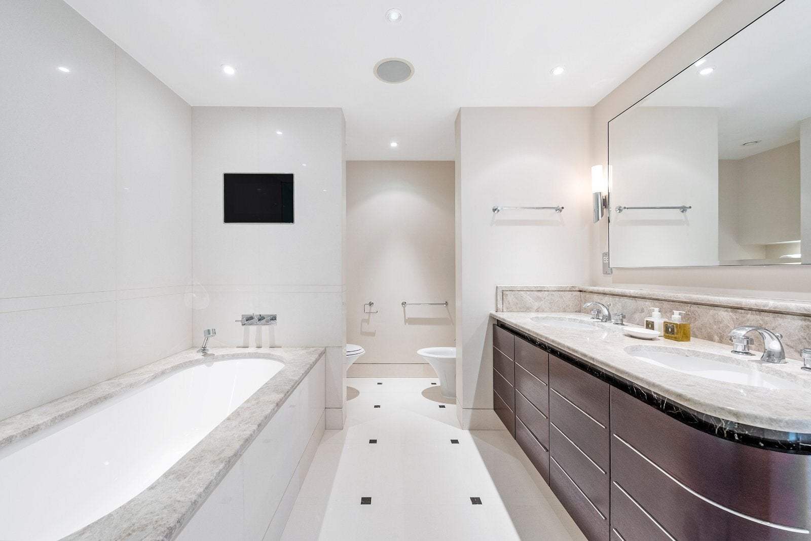 Flat Knightsbridge in City of Westminster