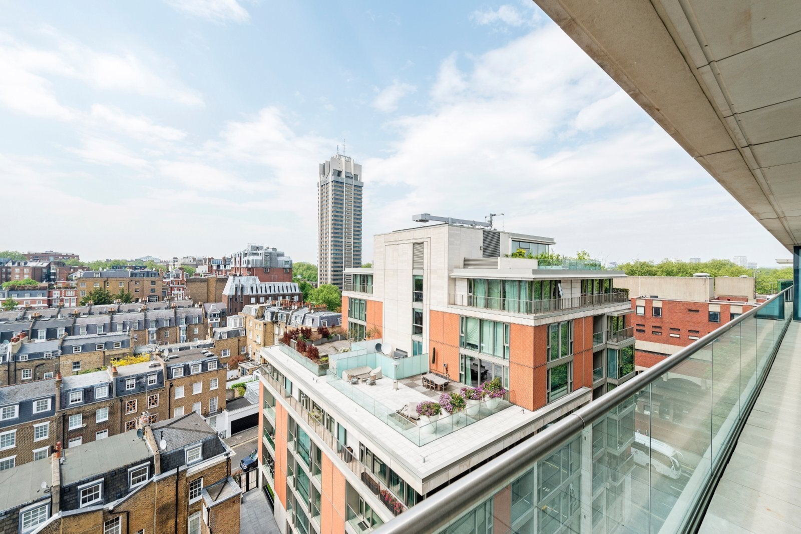 Flat Knightsbridge in City of Westminster