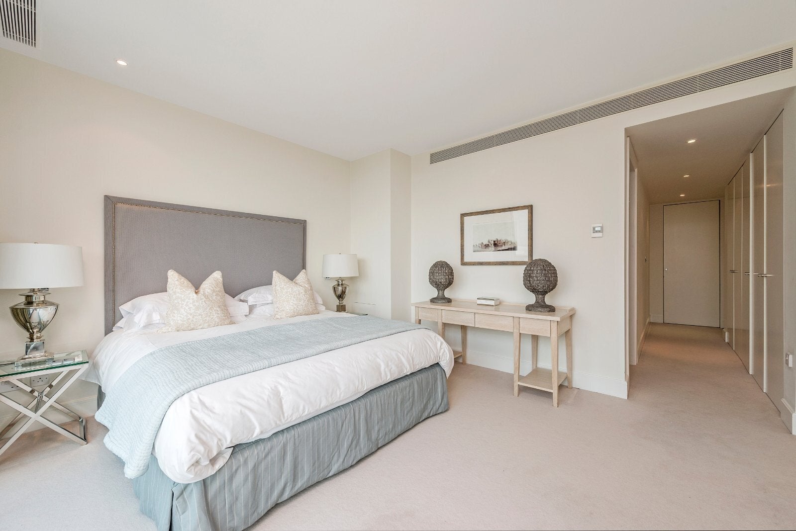 Flat Knightsbridge in City of Westminster