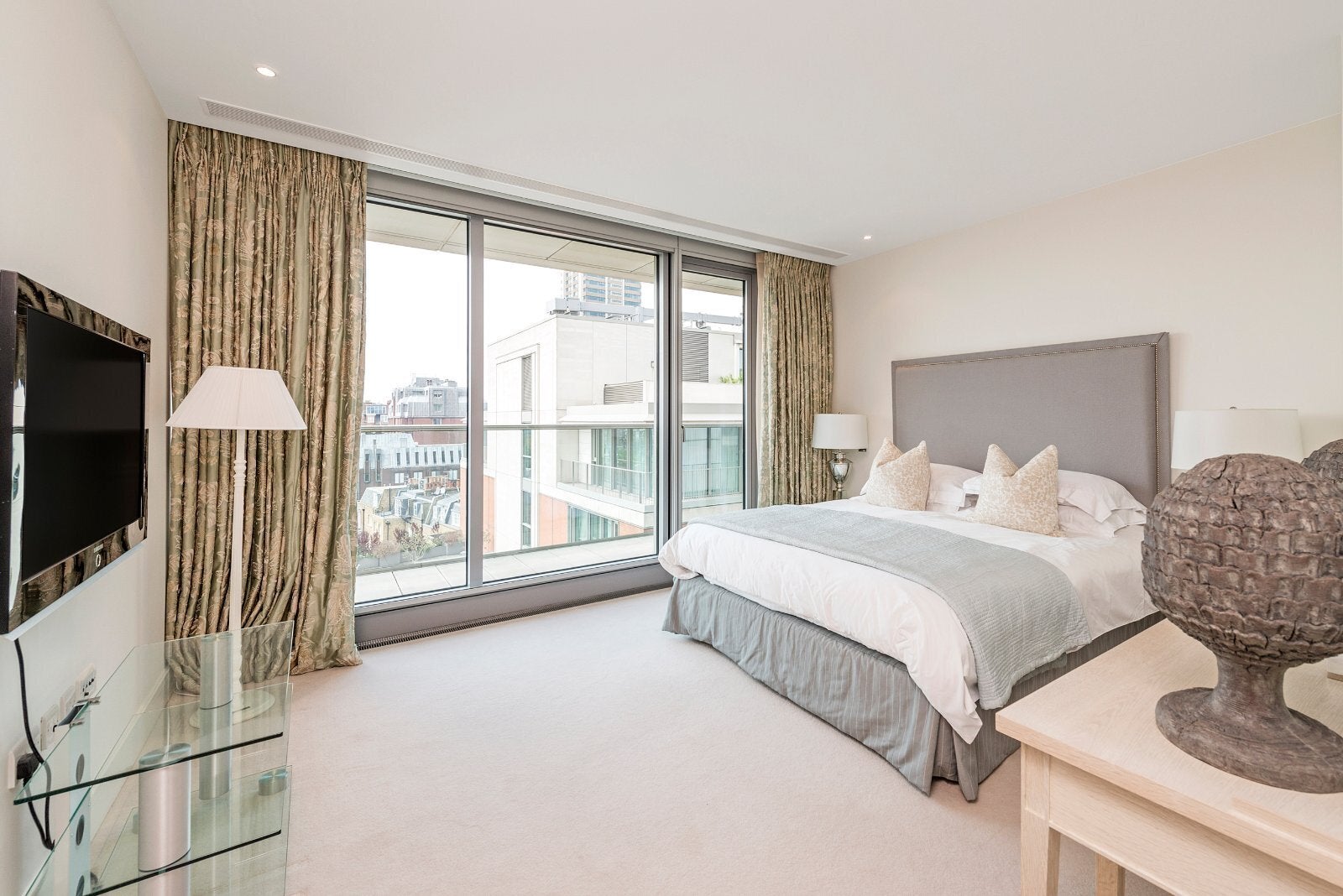 Flat Knightsbridge in City of Westminster