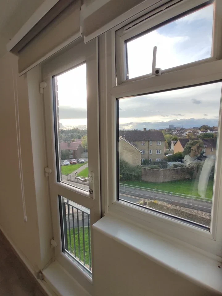 Flat Chace Avenue in Hertsmere