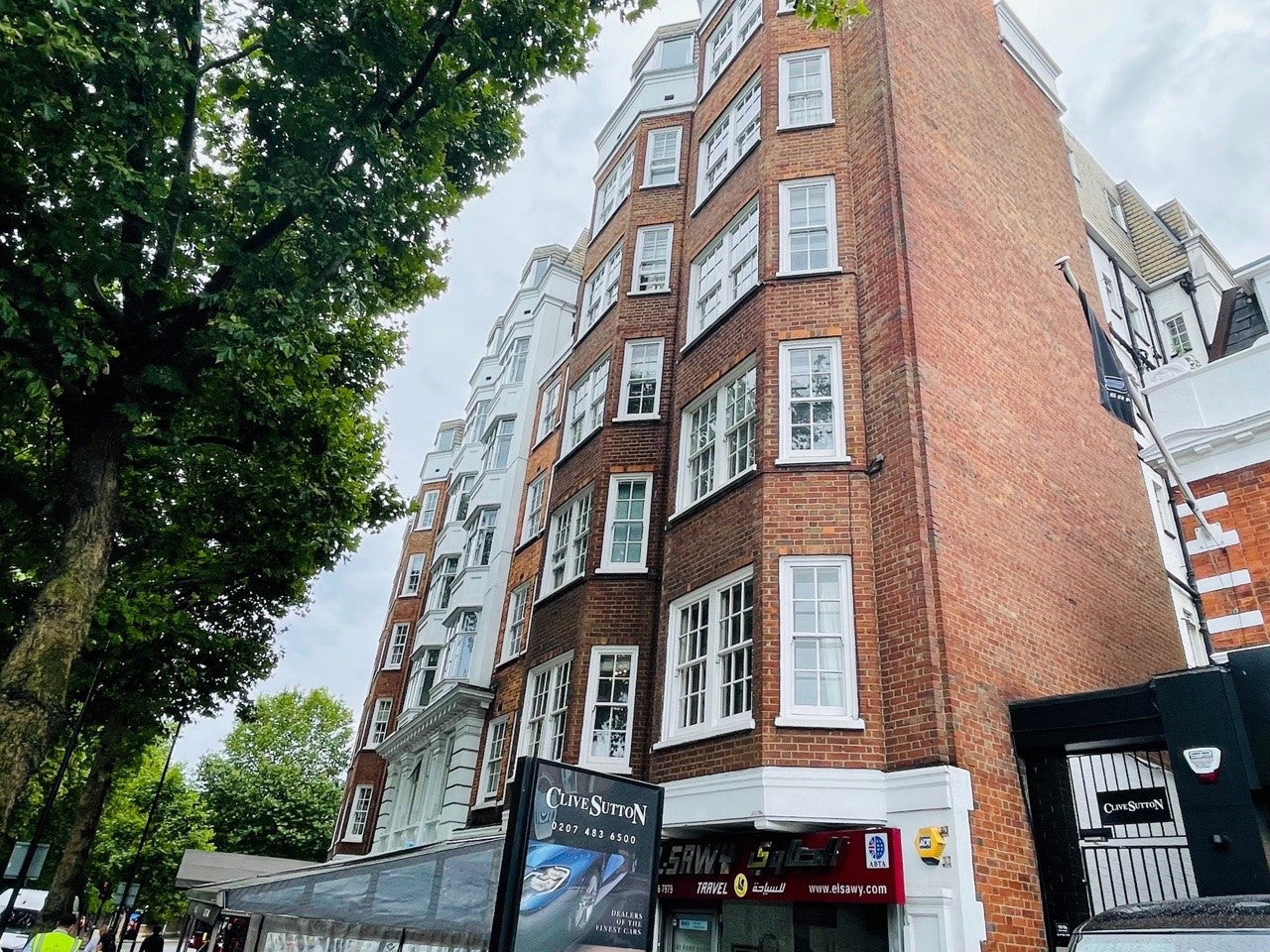 Flat Park Road in City of Westminster