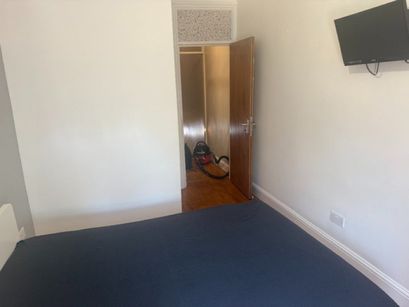 Room Blurton Road in Greater London