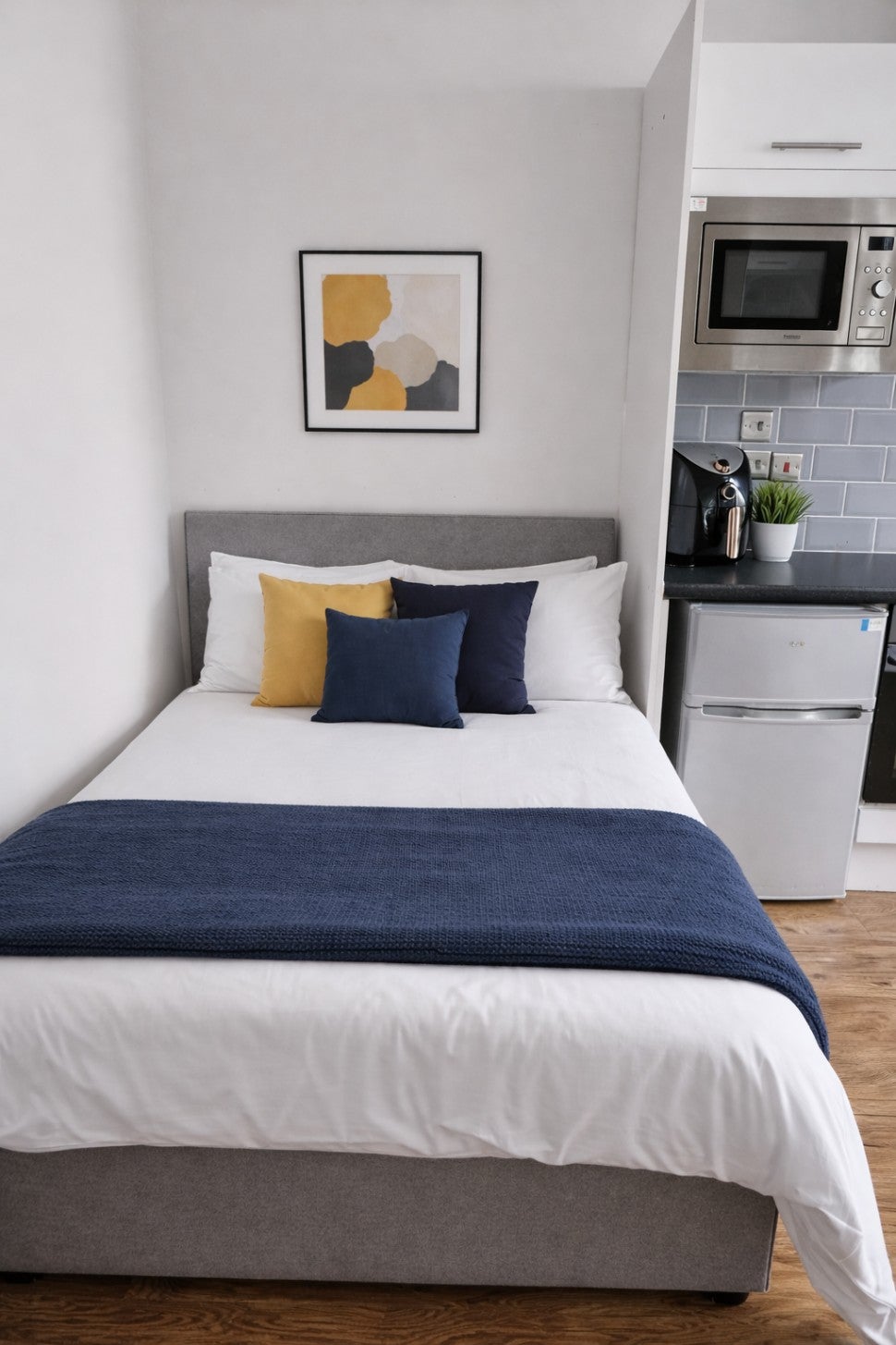 Room Helmdon Road in Leicester