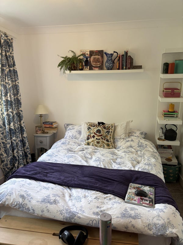Room Menotti Street in London