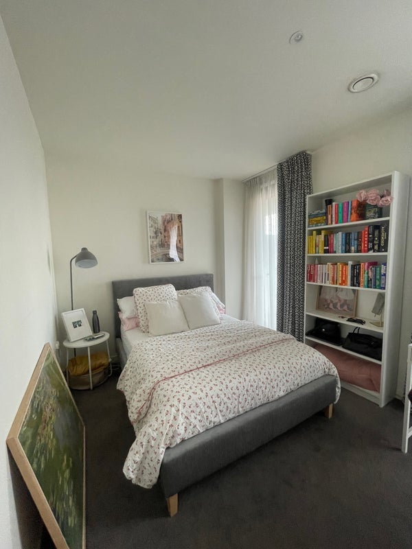 Room Camberwell Passage in Greater London