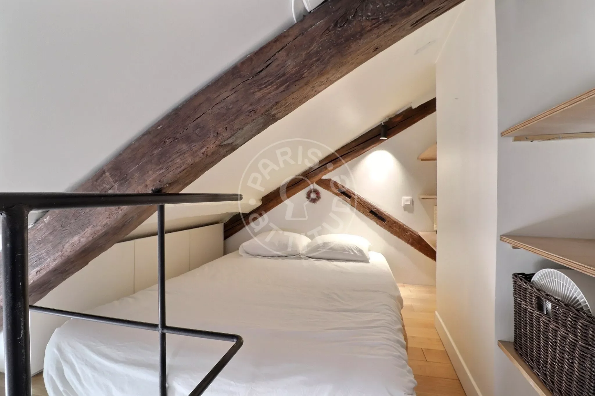 Appartement Rue d'Enghien à Paris