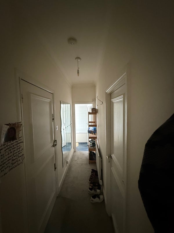 Room Middleton Grove in Greater London