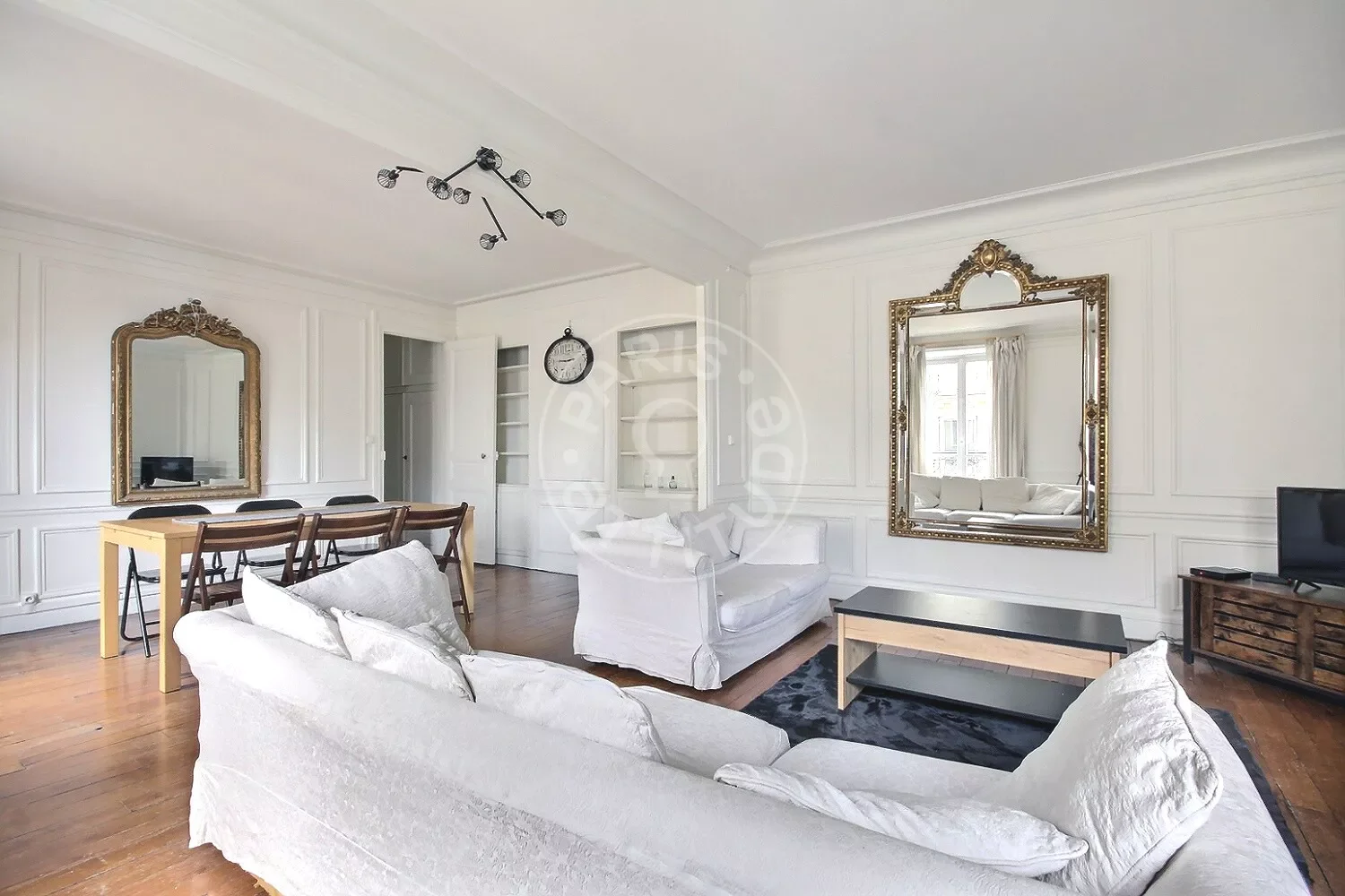 Appartement Rue de la Fontaine au Roi à Paris