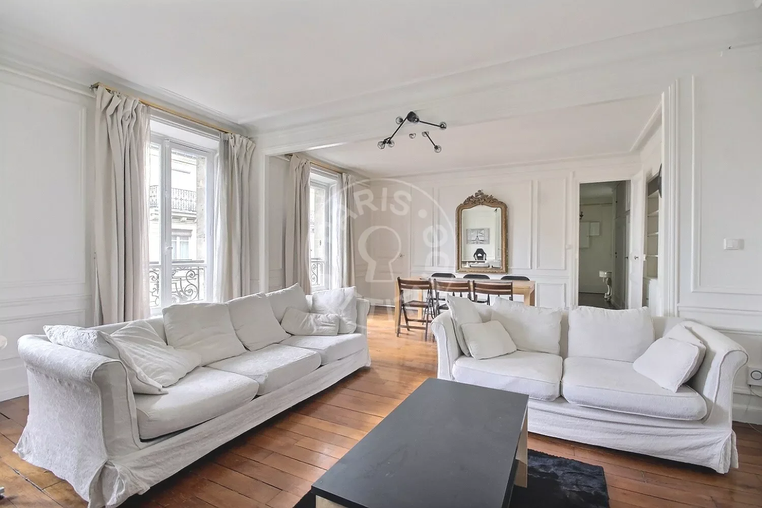 Appartement Rue de la Fontaine au Roi à Paris