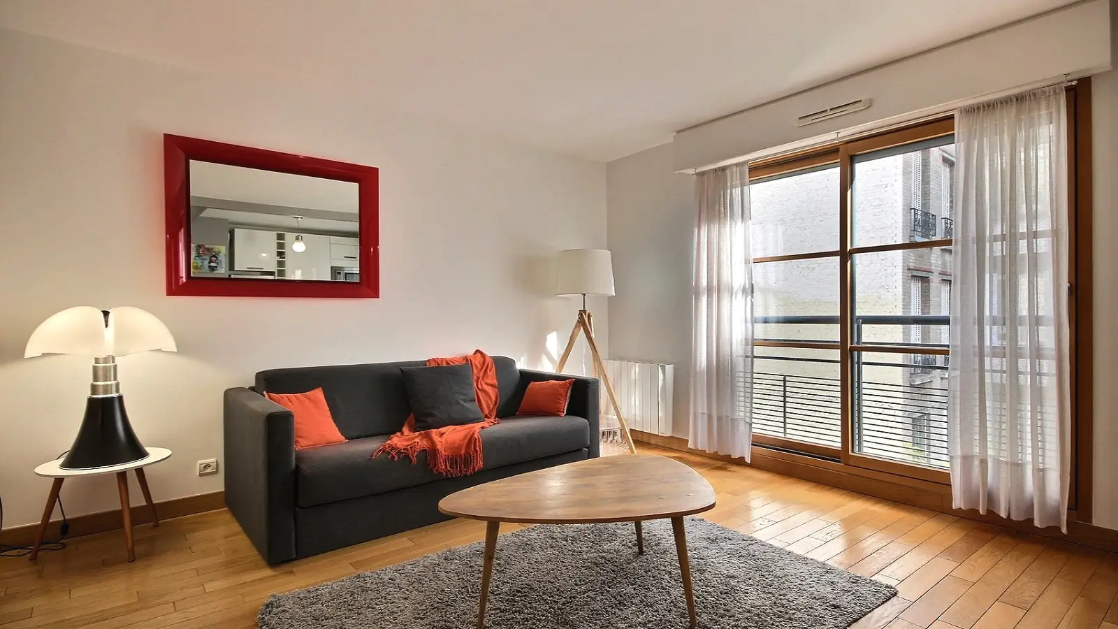 Flat Avenue René Boylesve in Paris