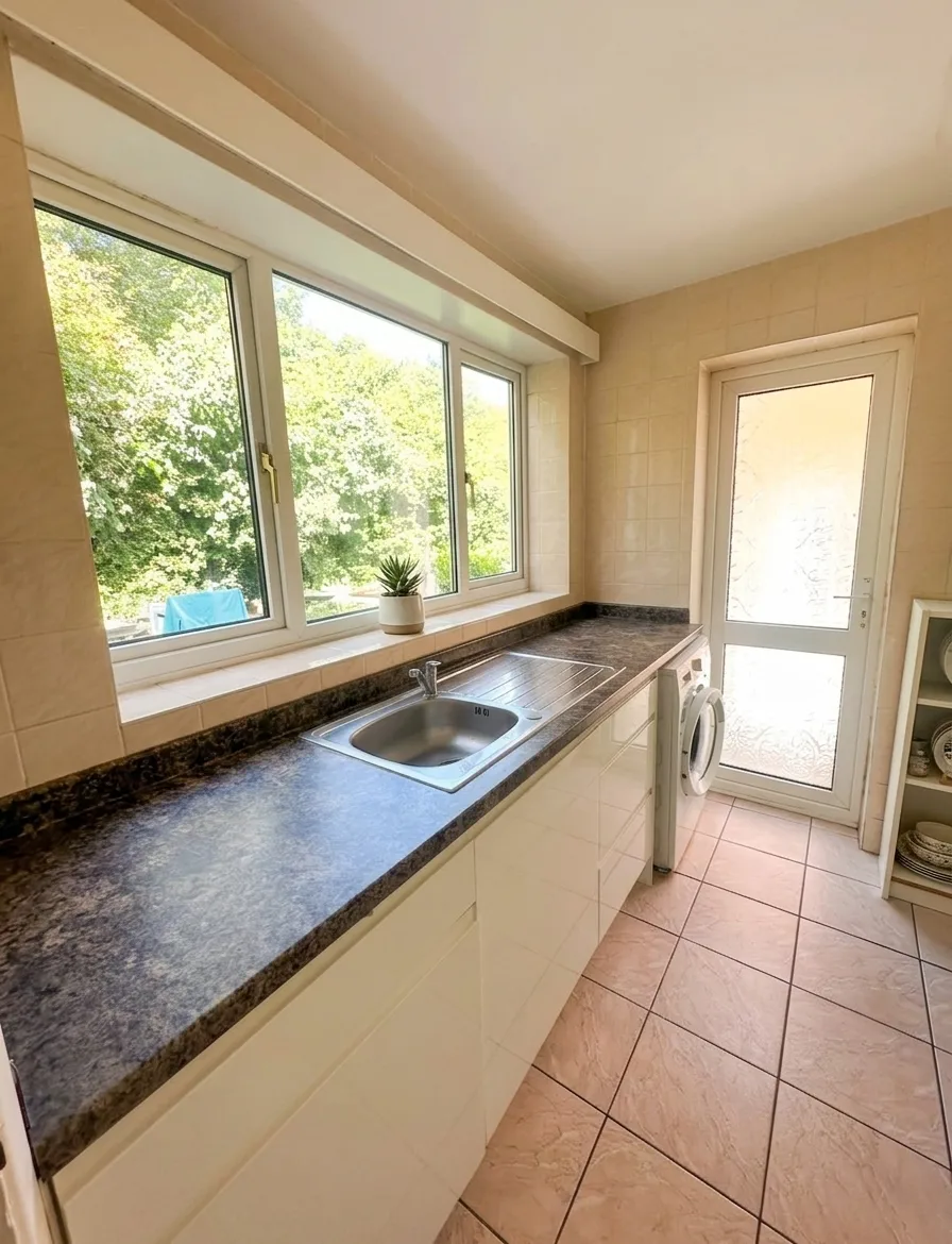Flat Fairfield Close in Greater London