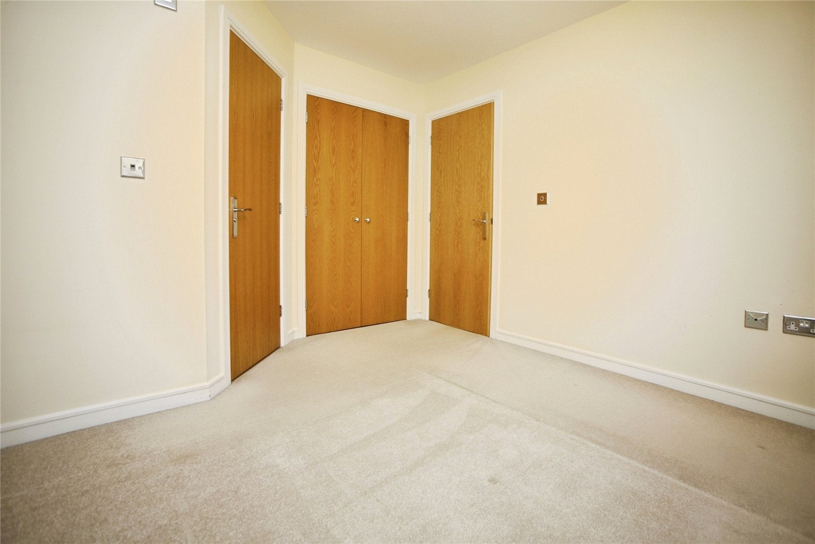 House Kestrel Way in Cotswold District