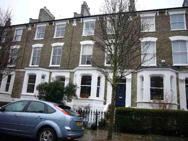 Flat Laurier Road in Greater London