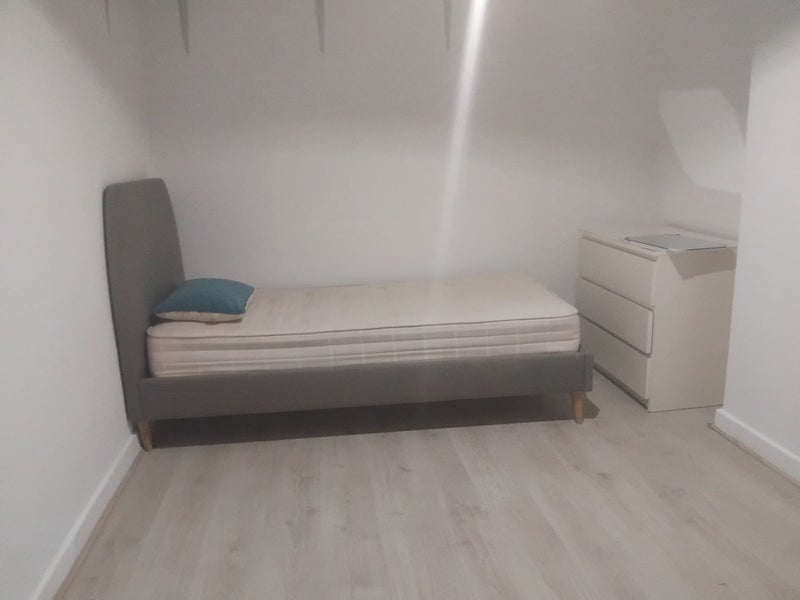 Room Haydn Road in Nottingham