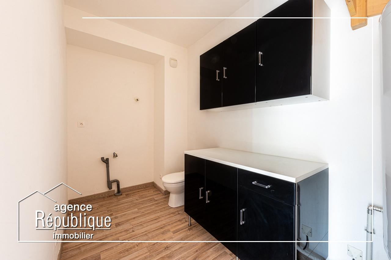 Flat Rue Thurot in Nuits-Saint-Georges