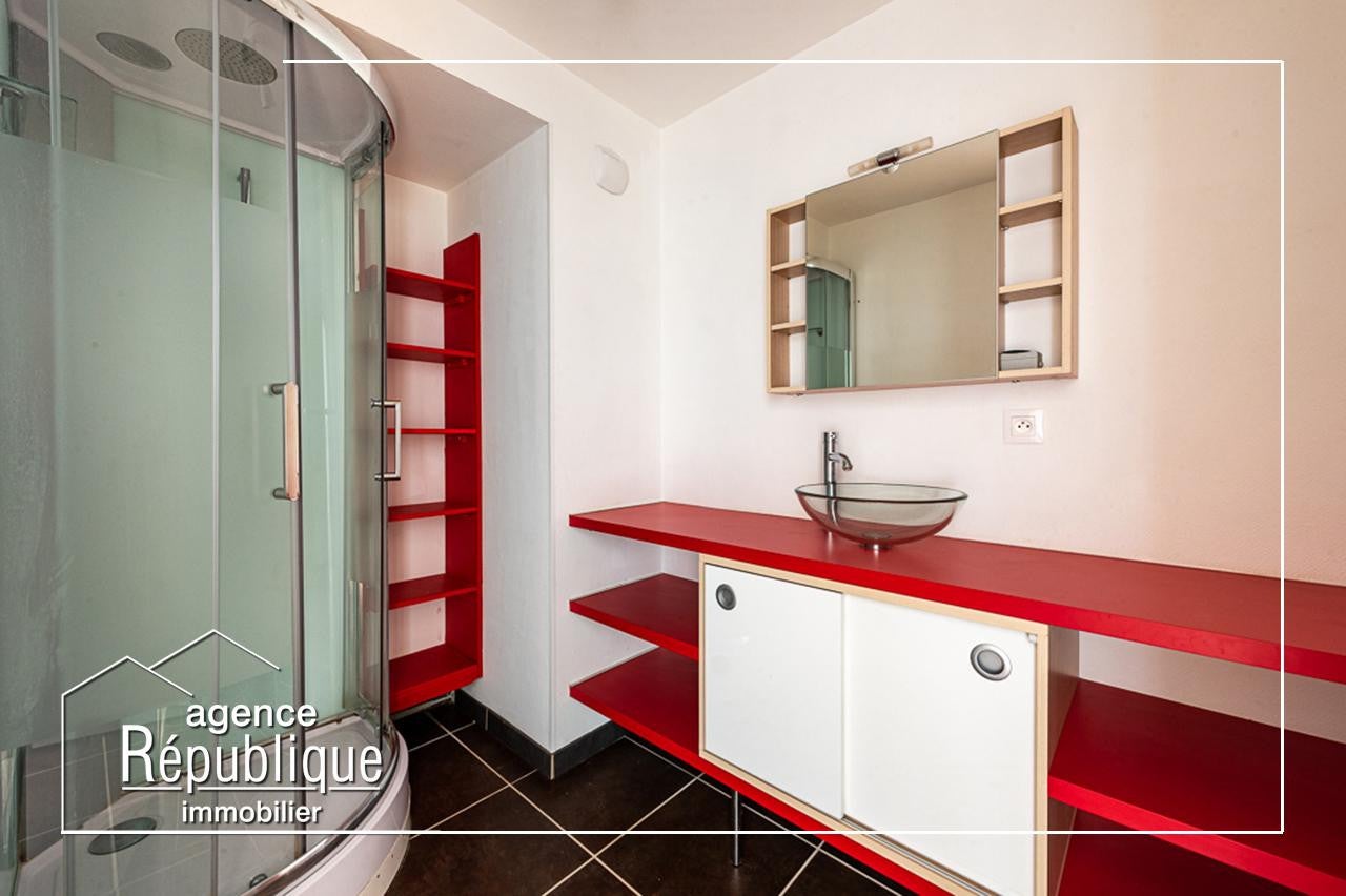 Flat Rue Thurot in Nuits-Saint-Georges