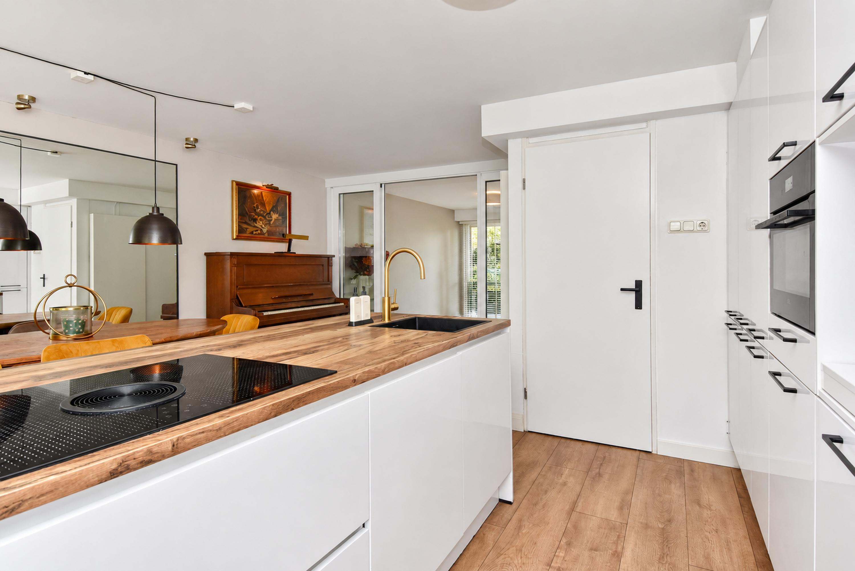 Tussenwoning te koop: Patrijslaan 49, Leidschendam