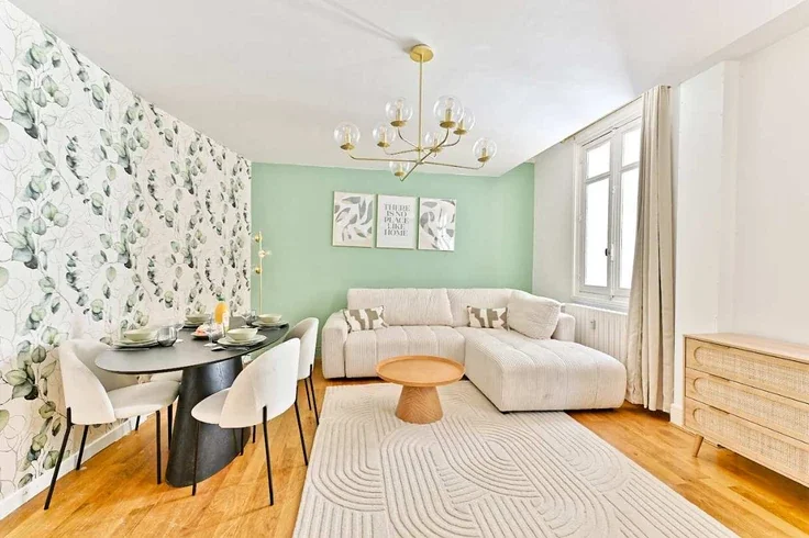 House Rue des Dames Augustines in Neuilly-sur-Seine