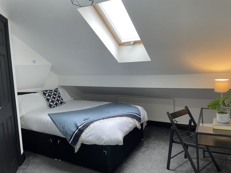 Room Marlborough Road in Coventry