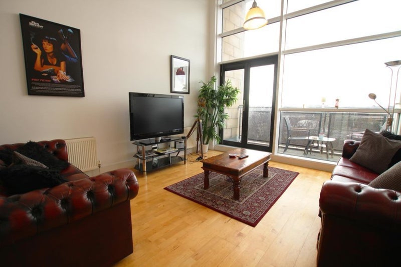 Room Carnoustie Street in Glasgow