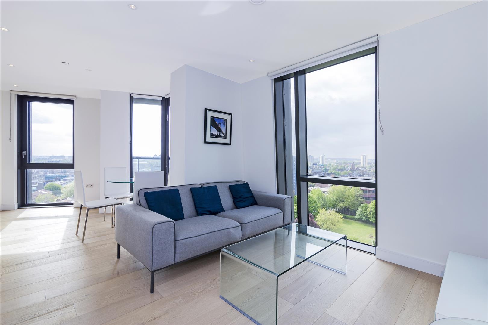 Flat Salamanca Place in Greater London