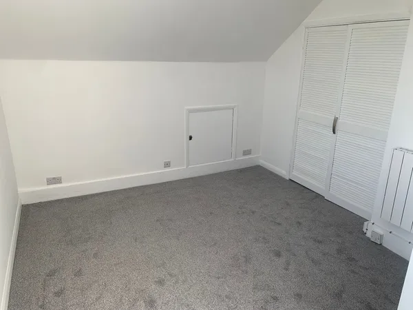 Flat Bower Mount Road in Maidstone