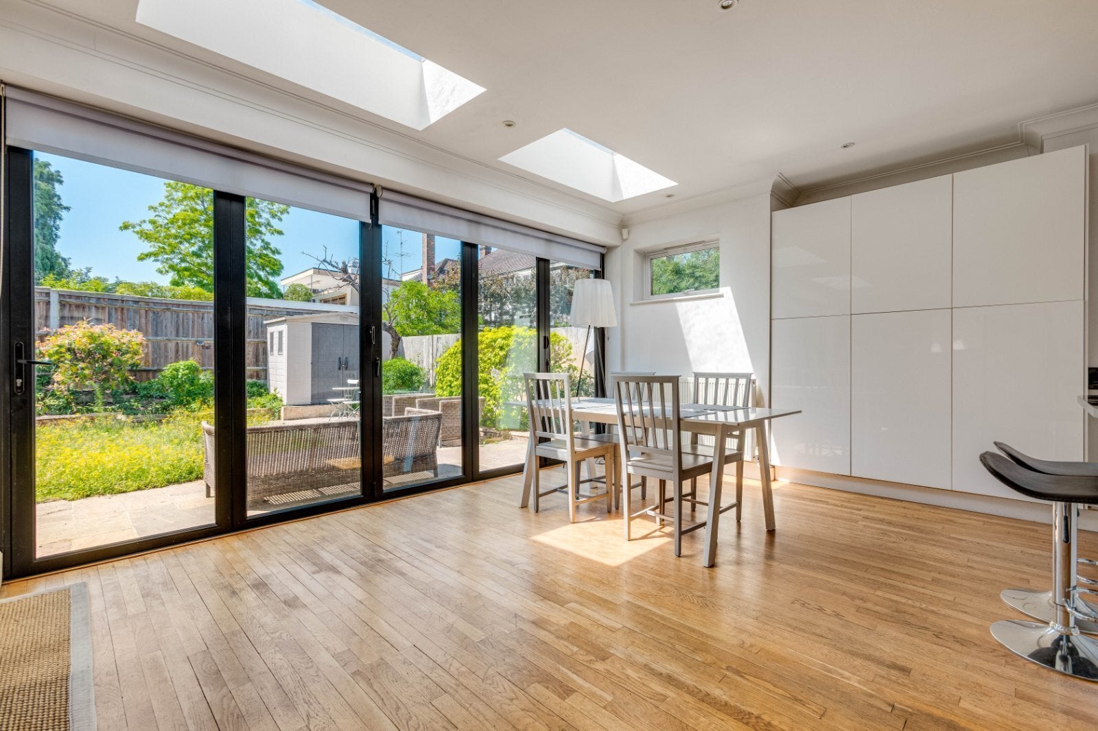 House Queen's Road in Greater London