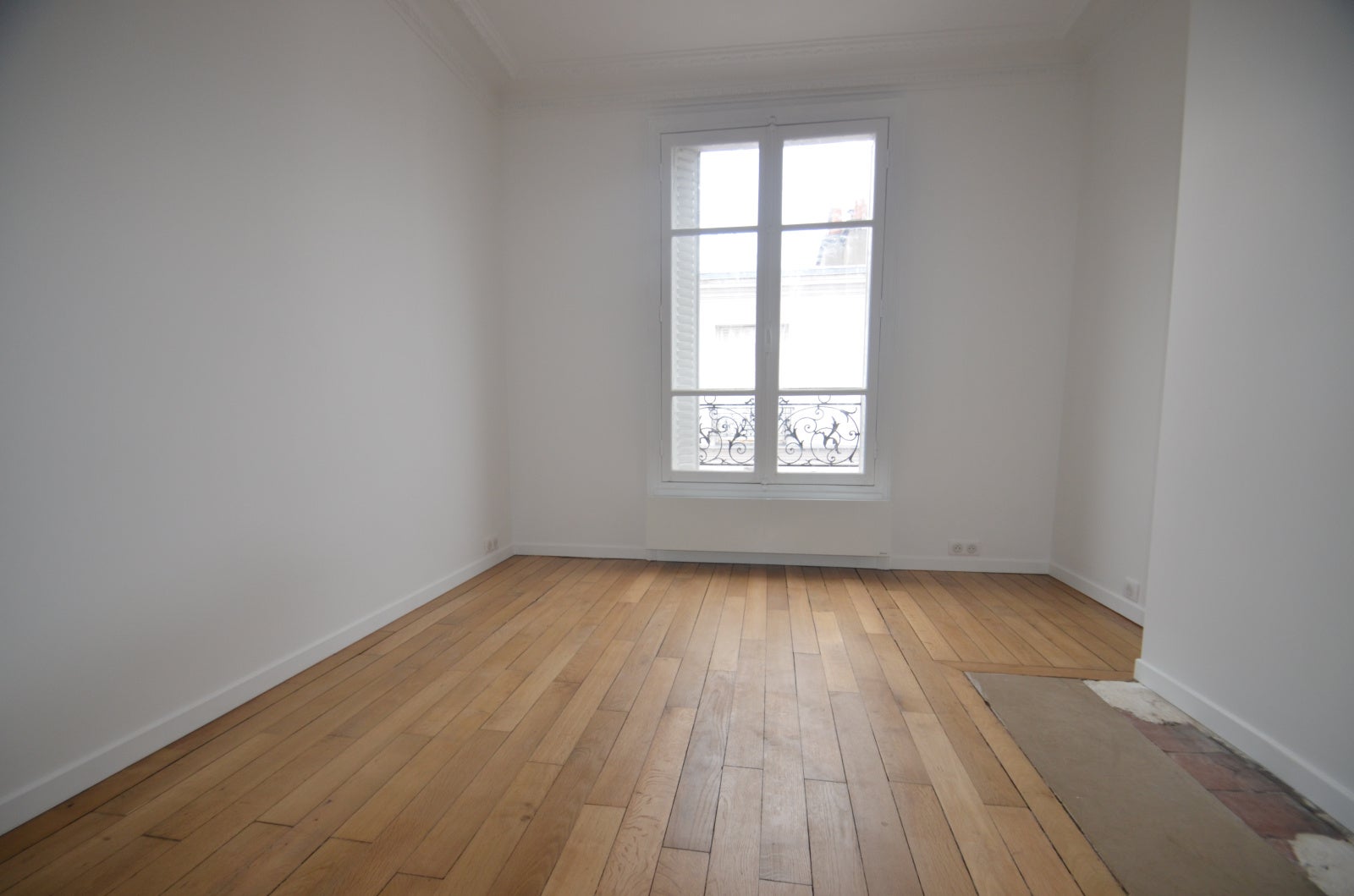 Flat Rue d'Orsel in Paris