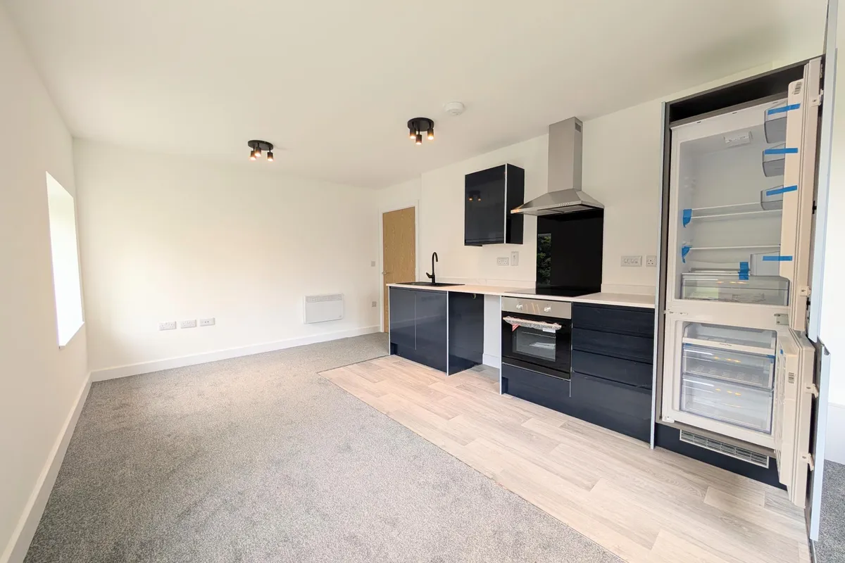Flat Fairfield Road in Chesterfield