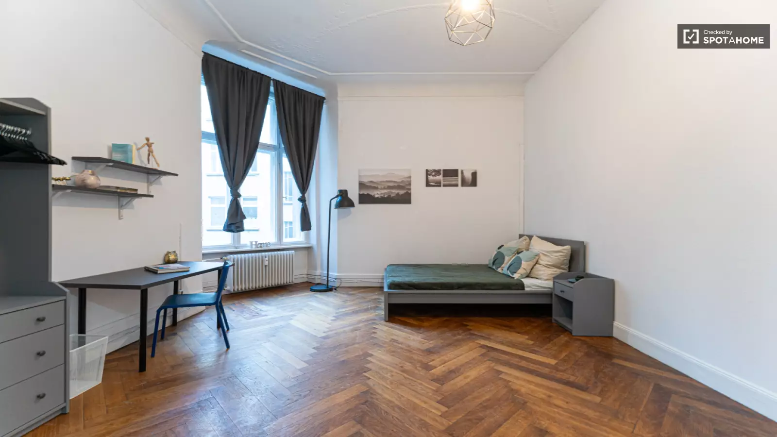 Zimmer Potsdamer Straße in Berlin