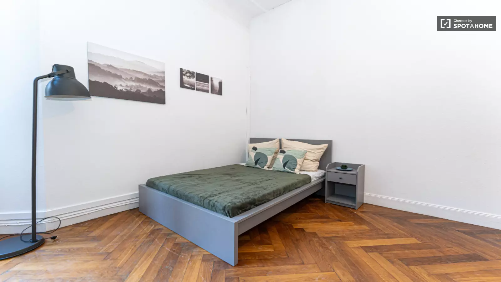Zimmer Potsdamer Straße in Berlin