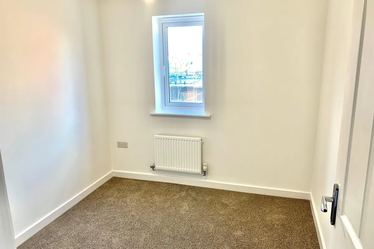 Flat Rosewood Way in Peterborough